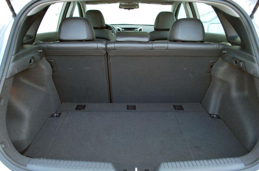  Hyundai Elantra GT 2012 года  (фото 56 из 151)